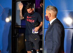 Tin HOT bóng đá sáng 16/8: Messi và các đồng đội nhận "mưa gạch đá"