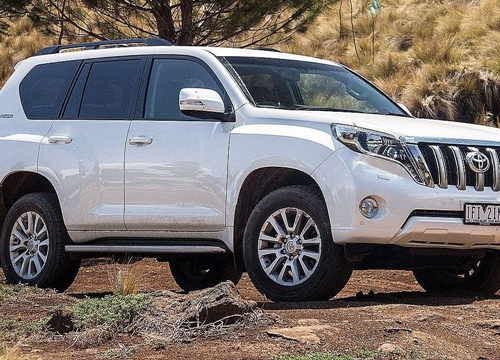 Triệu hồi Toyota Land Cruiser Prado và Prius