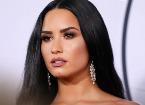 Công chúa Disney - Demi Lovato: 17 tuổi nghiện ngập, mất gần 1 thập kỷ vật lộn để "hồi sinh"