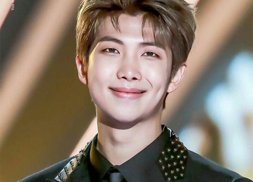 RM (BTS) chia sẻ cảm xúc lẫn lộn khi thấy các đối thủ thời thực tập sinh rời công ty, nhưng ai nấy đều nghẹn ngào khi biết lý do