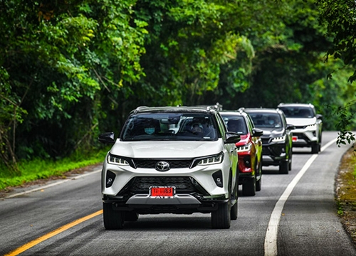 Toyota Fortuner sẽ có thêm phiên bản máy dầu 200 mã lực tại Việt Nam