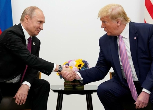 Trump từng viết thư chúc mừng Putin là 'Nhân vật của năm'