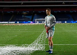 Chân phải của Neuer được ví như "vũ khí hủy diệt" PSG