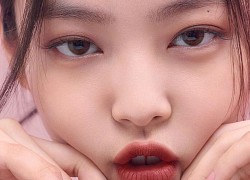 Jennie "gây choáng" người hâm mộ với bộ ảnh cận mặt xinh đẹp