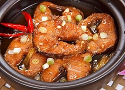 Làm thêm 1 bước nhỏ, cá kho nhừ cả xương nhưng vẫn chắc thịt, không bị nát