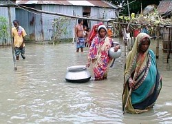 Mưa lũ ảnh hưởng cuộc sống của 1/3 dân số Bangladesh
