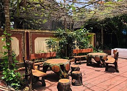 Nhà gỗ trăm tuổi giữa sân vườn xanh mát đẹp hiếm có ở ngoại thành Hà Nội