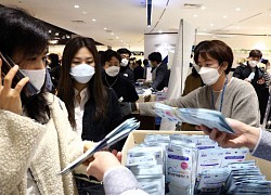 Số ca Covid-19 tăng báo động, Seoul (Hàn Quốc) bắt buộc đeo khẩu trang