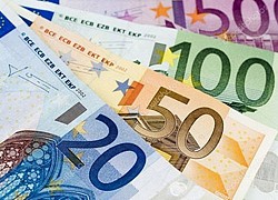 Tỷ giá euro hôm nay 24/8: Sacombank giảm 462 đồng chiều bán ra