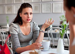 Vợ của người cũ vô cớ chỉ trích tôi