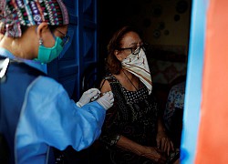 WHO: Tiêm phòng cúm năm nay cực kỳ cần thiết