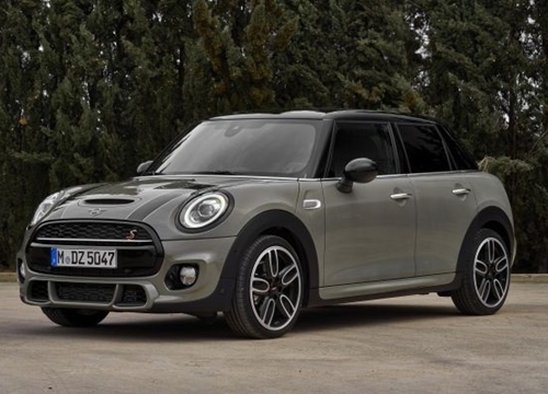 Cận cảnh MINI Cooper S 5 Cửa thời trang giá 1,8 tỷ đồng