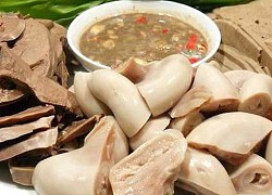 Chỉ thêm một bước này món lòng luộc trắng tinh, thơm nức, ăn giòn sần sật