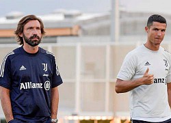 HLV Pirlo trong buổi tập đầu tiên tại Juventus