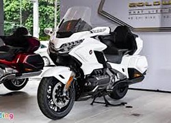 Honda Goldwing 2020 phiên bản màu trắng đen, giá 1,2 tỷ đồng ở Việt Nam