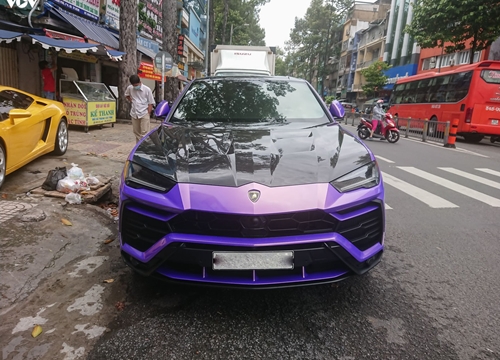 Khám phá siêu SUV Lamborghini Urus giá 20 tỷ đồng dán màu tím độc đáo