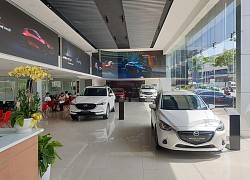 Thị trường ôtô: Đón tháng 'cô hồn' showroom giảm giá, xả kho hàng tồn