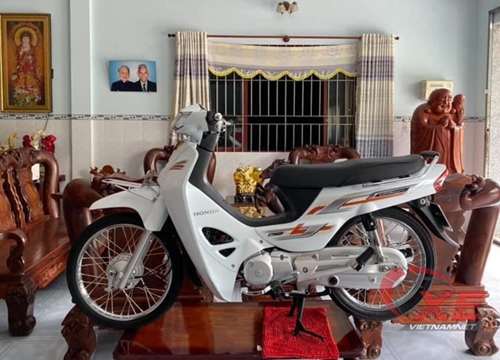 Dân chơi Long An sắm Honda Dream 125 chỉ trưng trong nhà giá 280 triệu