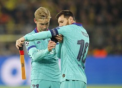 De Jong: 'Messi vẫn trò chuyện cùng đồng đội'