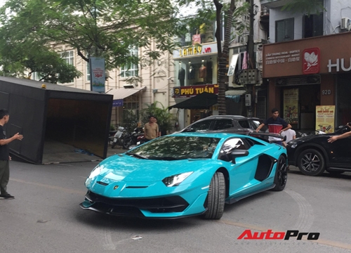 Lamborghini Aventador SVJ độc nhất Việt Nam nâng cấp hệ thống ống xả thửa riêng