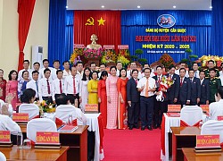 Long An: 100% bí thư huyện, thị, thành phố không là người địa phương