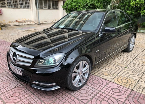 Mercedes C200 gần 10 năm tuổi giá ngang Toyota Vios đời mới