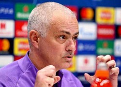 Mourinho nổi giận tắt TV & chửi thề khi bị xỏ xiên