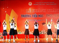 Thanh Hóa: Trường Tiểu học và Trung học cơ sở Fansipan đón năm học mới