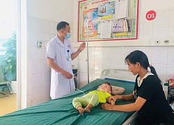 Hà Giang: Ăn nhầm thuốc diệt côn trùng, 2 cháu nhỏ phải nhập viện cấp cứu