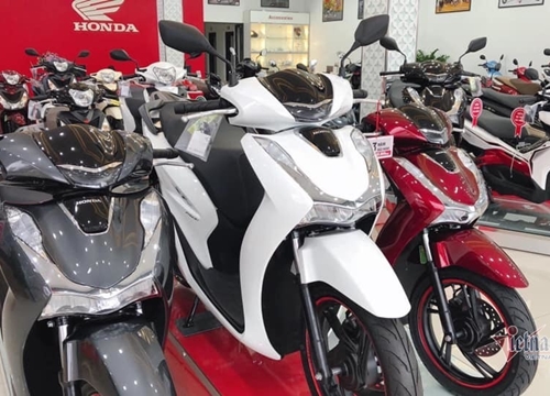 Honda SH 2020 hạ giá kỷ lục, xe đời cũ vẫn chênh mức 'khủng'