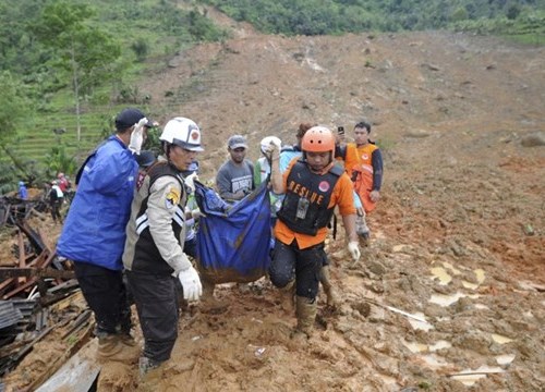 Mưa lớn gây lở đất ở miền Trung Indonesia, nhiều người thiệt mạng