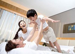 Vợ bẽ bàng khi sinh con xong, chồng chỉ yêu con, không ngó ngàng tới vợ