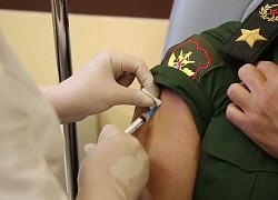 Bộ trưởng Quốc phòng Nga tiêm vaccine Sputnik V