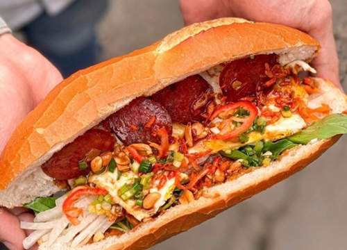 Địa chỉ cuối tuần: Hai tiệm bánh mì lạ ở Sài Gòn