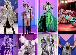 Điểm style sao US, UK tuần qua: Lady Gaga hóa 'cô nàng quái chiêu' với 8 outfit độc đáo tại VMAs, Alessandra Ambrosio khoe '1001' cách mặc bikini