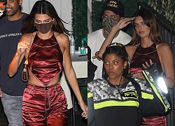 Kendall Jenner diện đồ gợi cảm, hẹn hò ăn tối lãng mạn cùng bạn trai mới