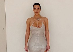 Kim Kardashian khoe đường cong khi thử đồ Mugler