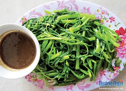 Nao lòng rau muống chấm tương