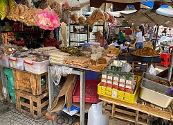 Thực phẩm chay giả mặn không nhãn mác bán đầy chợ