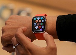 Apple Watch Series 5 &#8216;hết hàng&#8217;, báo hiệu bản kế nhiệm sắp ra mắt