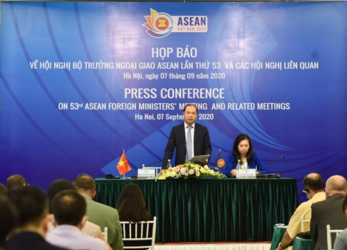 ASEAN và Trung Quốc muốn họp trực tiếp để đàm phán COC