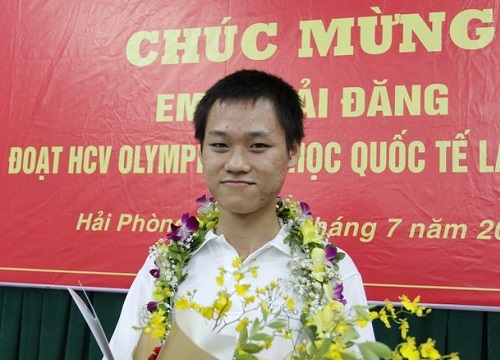 Chàng trai Vàng Olympic Hóa học Lý Hải Đăng: Thành công từ đam mê thực nghiệm