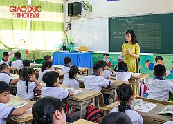 Cô, trò hào hứng ngày đầu dạy, học SGK lớp 1