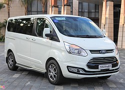 MPV giá 1 tỷ đồng chọn Kia Sedona hay Ford Tourneo?