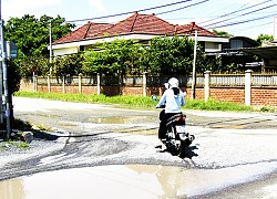 Ngã ba nhiều "ổ gà"