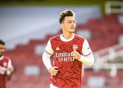 Thoát cảnh &#8220;người thừa&#8221;, Ozil được trọng dụng ở Arsenal