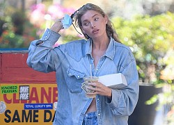 'Thiên thần nội y' Elsa Hosk lăng xê đồ jeans, áo cài 1 khuy cực chất