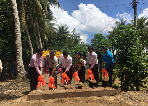 Chung tay xây dựng nông thôn mới