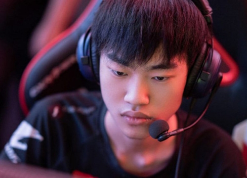 ESPN đánh giá SofM nằm trong top 3 người đi rừng hay nhất thế giới, vượt cả Karsa của Top Esports