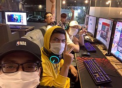 Karik cùng team Rap Việt phá đảo LMHT, múa Yasuo dẻo như kẹo kéo, không thua gì các &#8220;boy one champ&#8221;